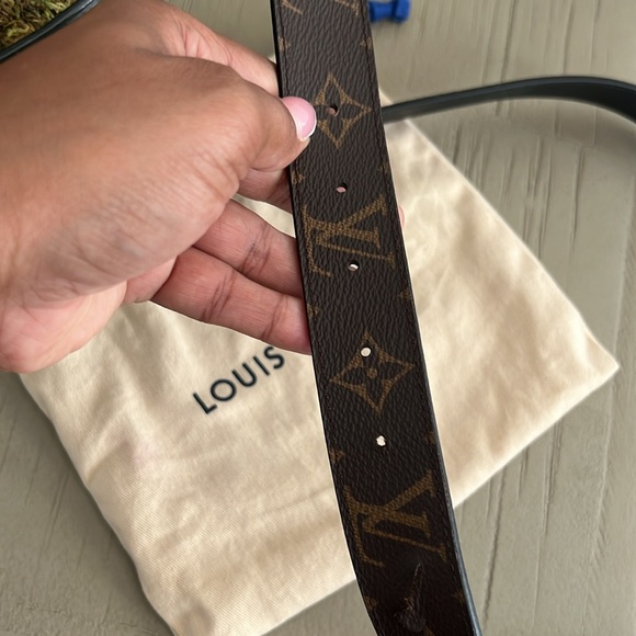 COPY - Louis Vuitton Reversible Belt AUTHENTIC - Picture 4 of 7